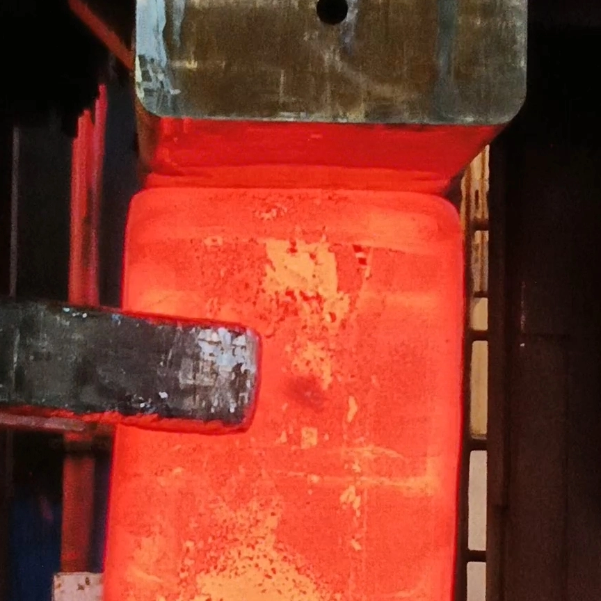 The influence of carbon on the high-temperature performance of nickel-based superalloy forgings