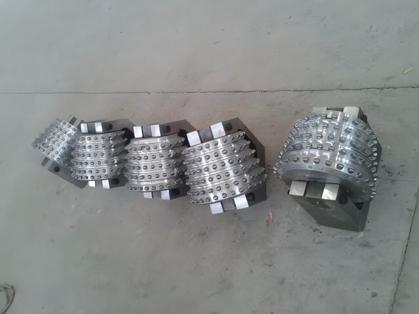 4330V MOD Atlascopoc Roller Cutter for Tunnel Boring Machine with Tungsten Carbide Size from 7" to 19"